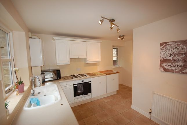 Swan Bank Lane, Holmfirth photo 2
