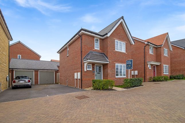 Detached house for sale in Proctor Way, Faringdon, Oxfordshire