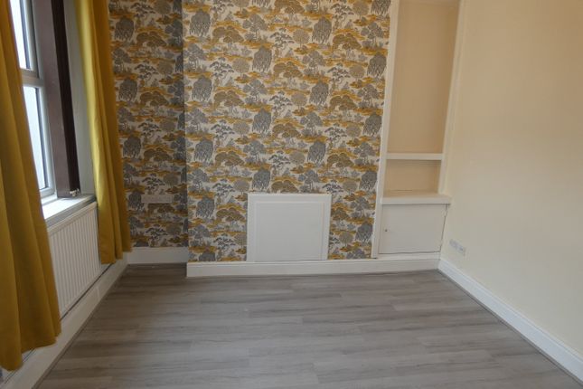 25, John Street, Aberavon photo 3