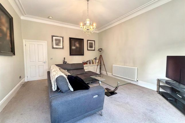 Flat 3, Newstead House,108, St. Johns Road, Buxton photo 4