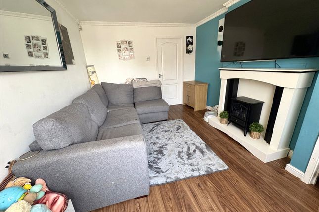 7, Instow Close, West Midlands photo 3