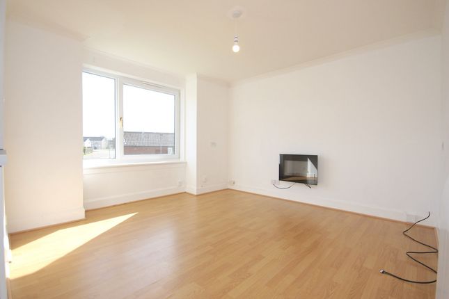 23, Springholm Drive, Airdrie photo 2