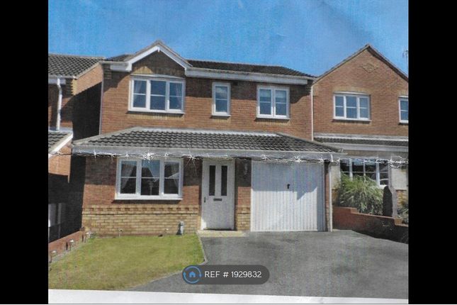 3-bed house on Chichester Close, Rugeley, £1,200/mo