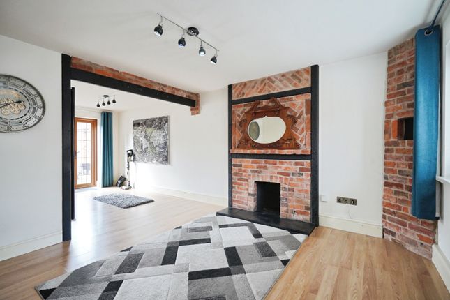25, The Callis, Leicestershire photo 2