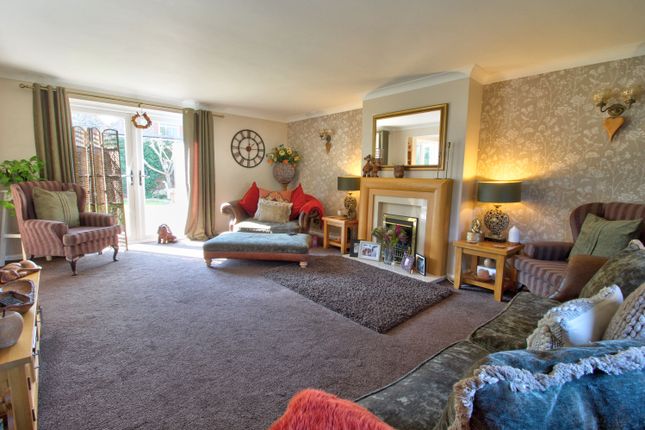 10, Church Green, Bramford photo 2