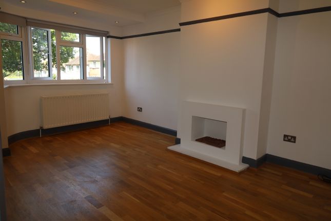 Maisonette to rent in Moremead Road, London