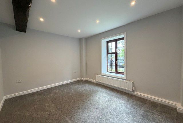 Flat 1, The Coach House Chapel Alle,, King George Avenue, West Yorkshire photo 2