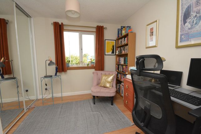 Flat for sale in Dundee Court, Falkirk, Stirlingshire