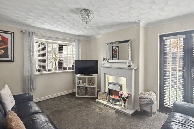 Davies Close, Widnes photo 3