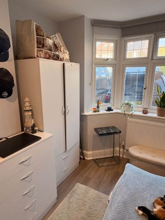 Flat 1, Milford Gardens, Edgware photo 5