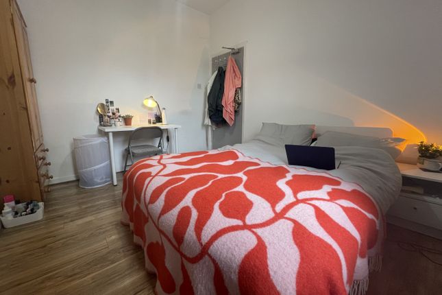 132, Miskin Street, Cardiff photo 4