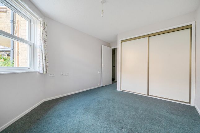 48, Belmaine Court, Worthing photo 4