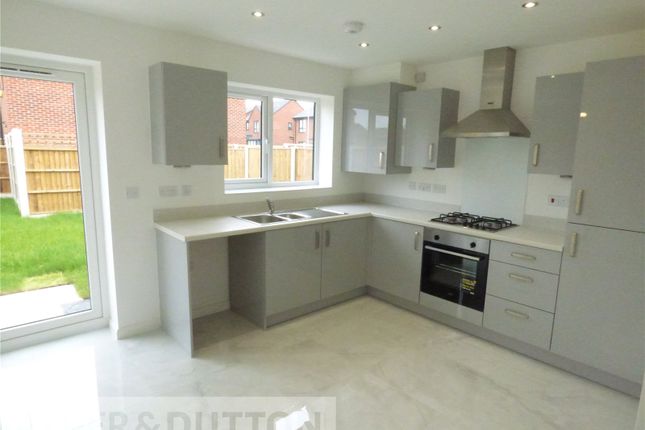 14, Weavers Drive, Greater Manchester photo 3
