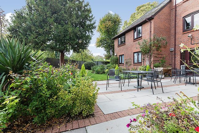 Property for sale in Lawnsmead Gardens, Newport Pagnell