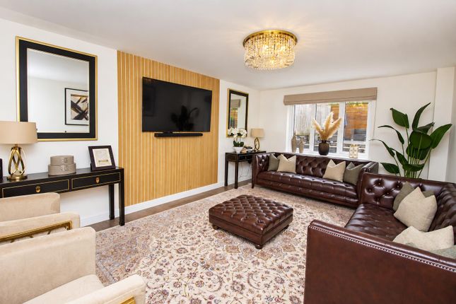 10, Aspen Close, Blackburn photo 4