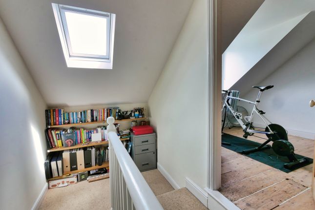 Terraced house to rent in Victoria Road, Cirencester