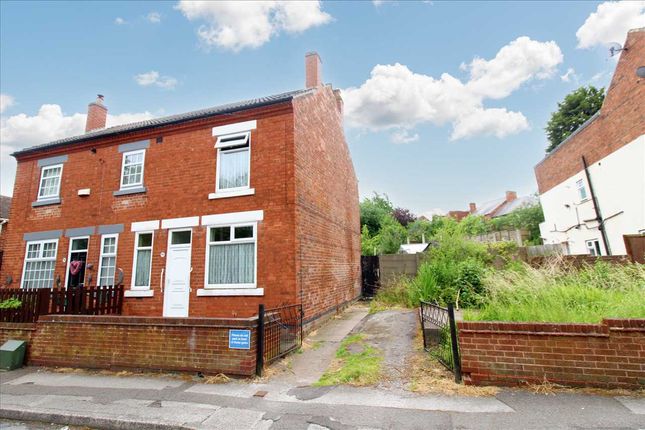 Semi-detached house to rent in Walker Street, Eastwood, Nottingham