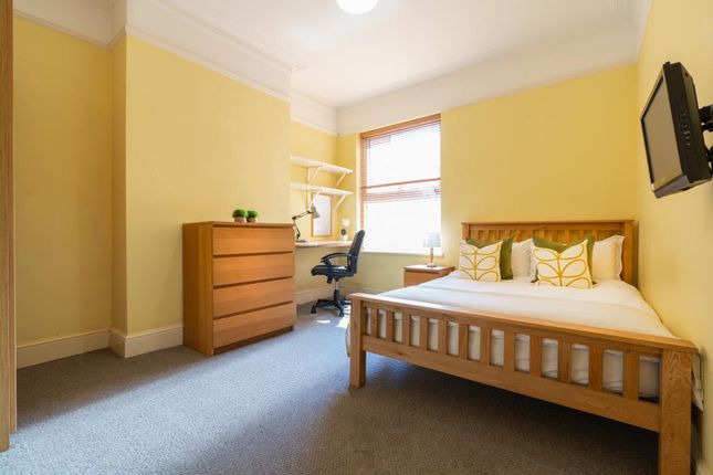 Shared accommodation to rent in York Road, Loughborough