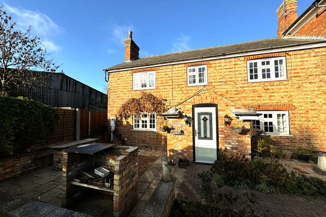3-bed house on Woodleys Cottage, Bow Brickhill Road, MILTON KEYNES, £1,600/mo