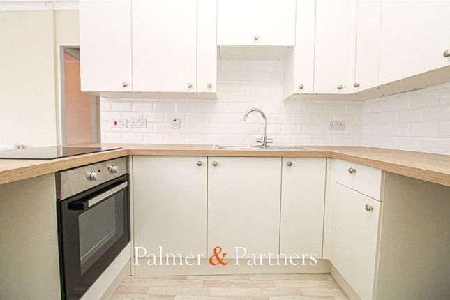 12, Buick Avenue, Clacton On Sea photo 2