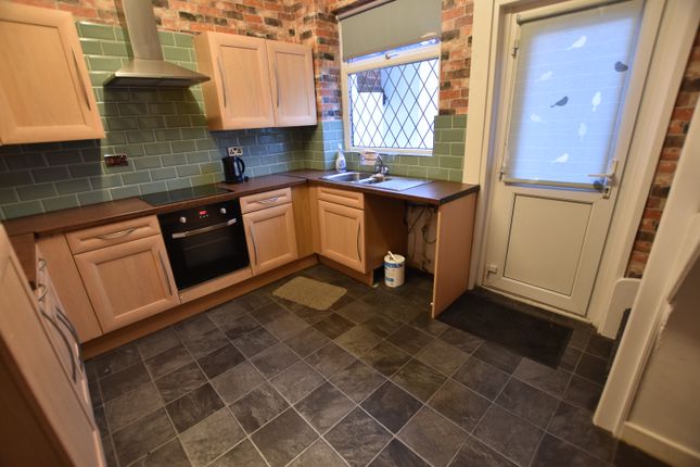 23, Beauchamp Street, Ashton-under-Lyne photo 5