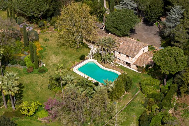 Villa for sale in La Colle Sur Loup, Vence, St. Paul Area, French Riviera