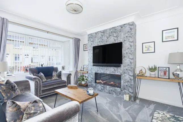 2, Elm Drive, Onchan photo 4