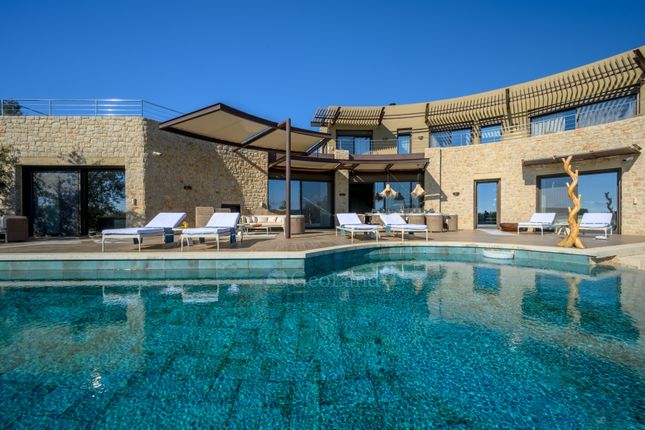 Villa for sale in Gialova 240 01, Greece