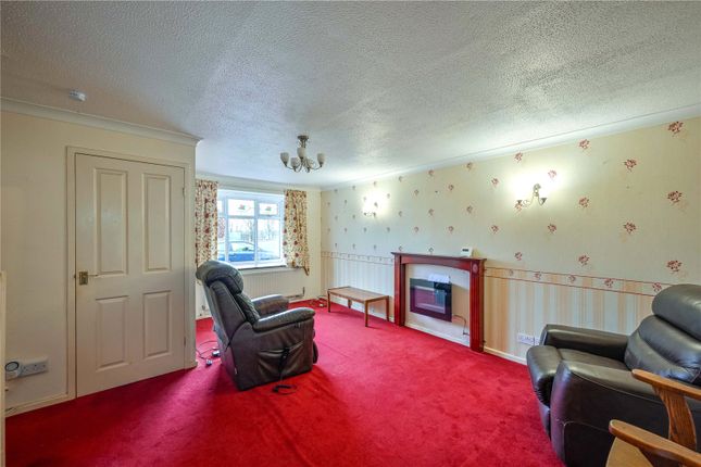 17, Wrenswood, Stafford photo 2