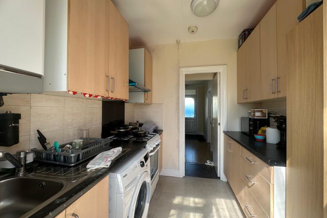 59, Vancouver Road, Edgware photo 4