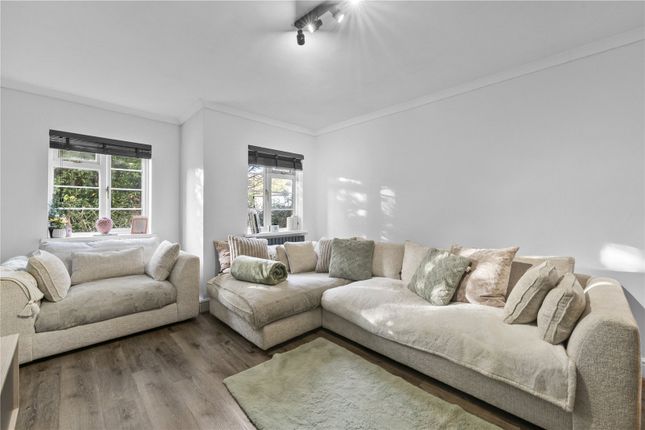 51, Arlington Lodge, Monument Hill, Weybridge photo 3