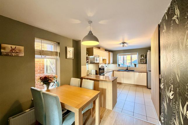 5, Mendel Drive, Loughborough photo 3