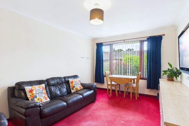 32, Hillside Avenue, Kingussie photo 2