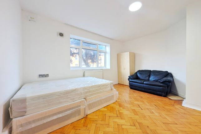 Lordship Terrace, London photo 3