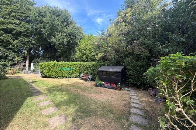 18, The Acorns, Sevenoaks photo 2