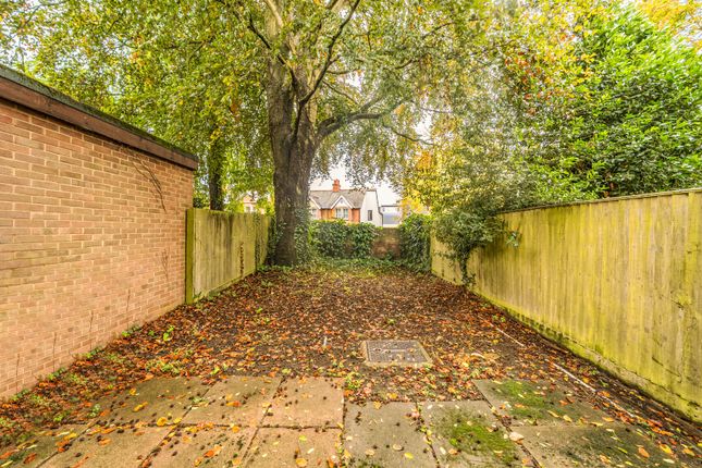 Horwood Close, Oxford photo 4