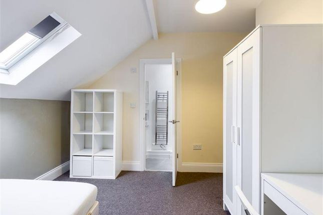 Thumbnail Shared accommodation to rent in Abingdon Road, Middlesbrough