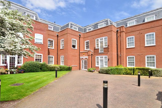 Thumbnail Flat for sale in The Tracery, Banstead, Surrey
