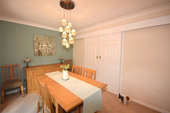 5, Jervaulx Close, West Yorkshire photo 4