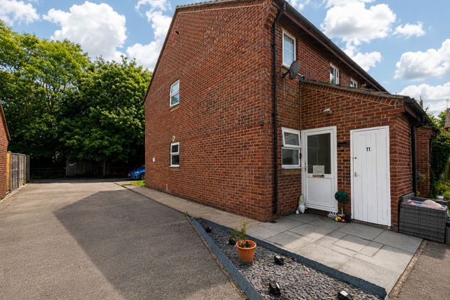 1-bed flat on 11, Ripplewood, Southampton, £145,000