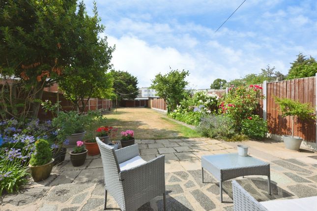 15, Cavendish Gardens, Barking photo 4