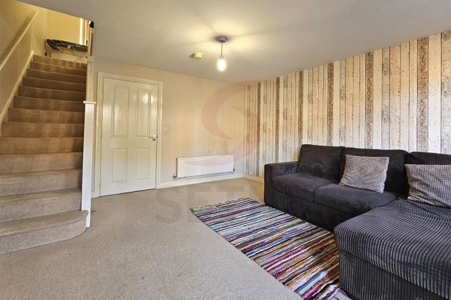 29, Dunire Close, Leicester photo 3