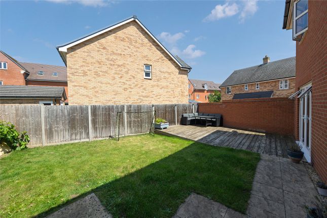 40, Norcott Mead, Bedford photo 4