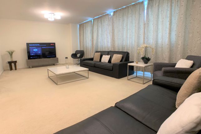 4 Bedroom Flat For Sale