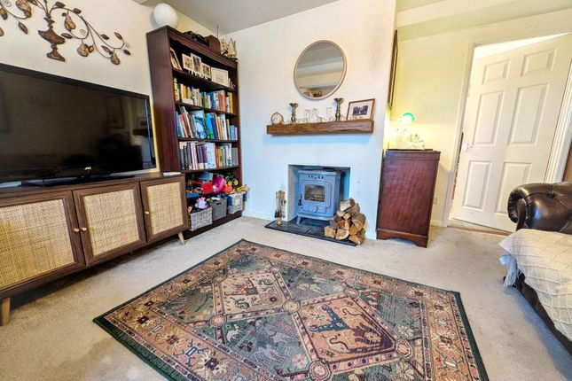 4, Whitehall Lane, Clacton-on-sea photo 4