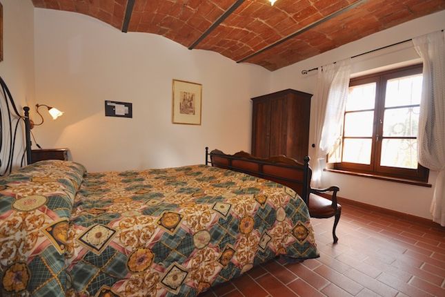 Country house for sale in Castiglione Del Lago, Castiglione Del Lago, Umbria