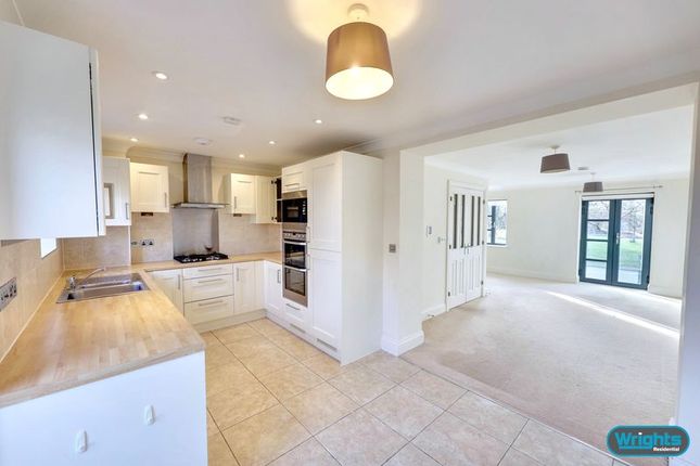 7, Waterside Mews, Trowbridge photo 3