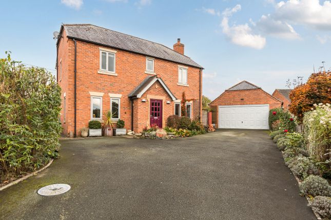 1370683-35-68F8B7...