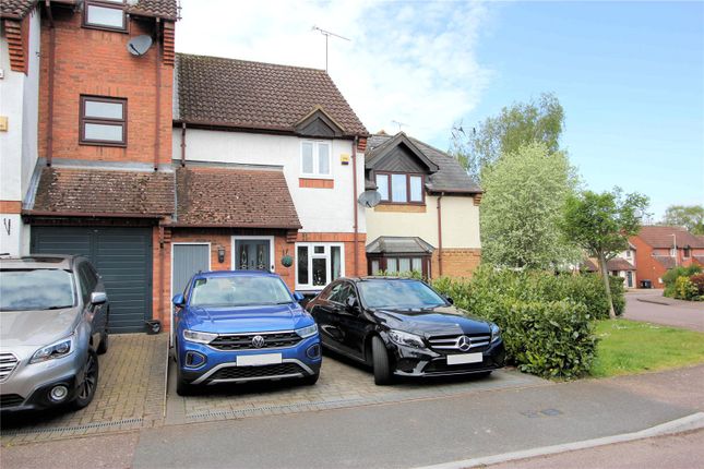 Thumbnail Terraced house for sale in Carvers Croft, Woolmer Green, Herts