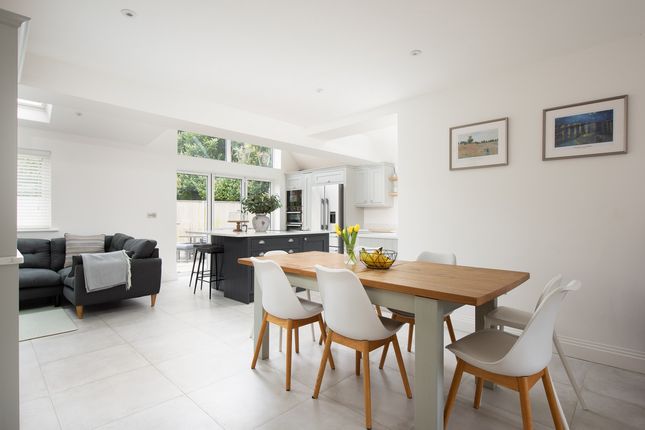10, Oakwood Place, Lane End photo 3
